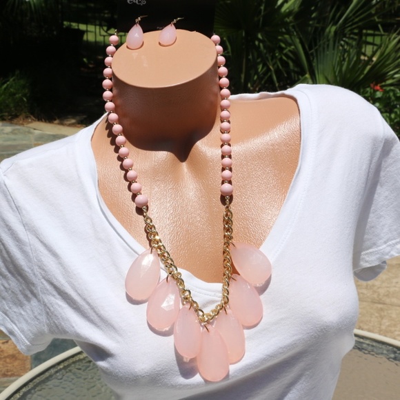 Long Chunky Teardrop Statement Necklace Pale Pink - Picture 5 of 5